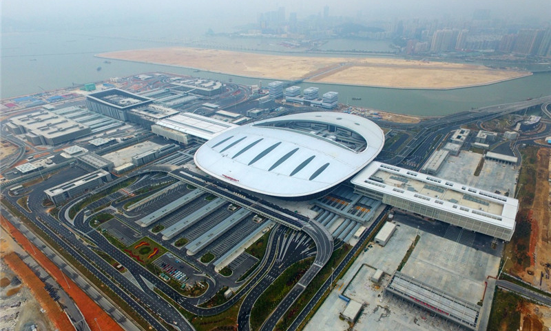 近日，由中建三局承建的港珠澳大橋珠海公路口岸工程完工，目前已進入各分部、分項驗收階段。（新華社記者 梁旭 攝）