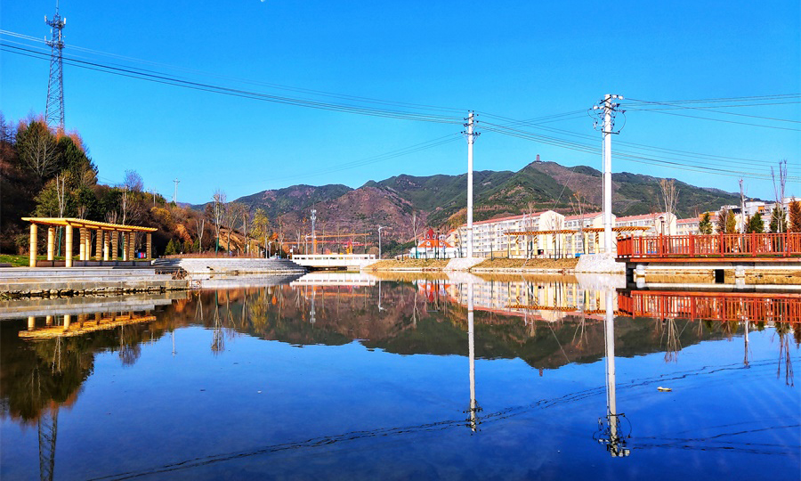 圖為治理完成后的虢川河河道及沿線景觀。（師華鵬 攝）