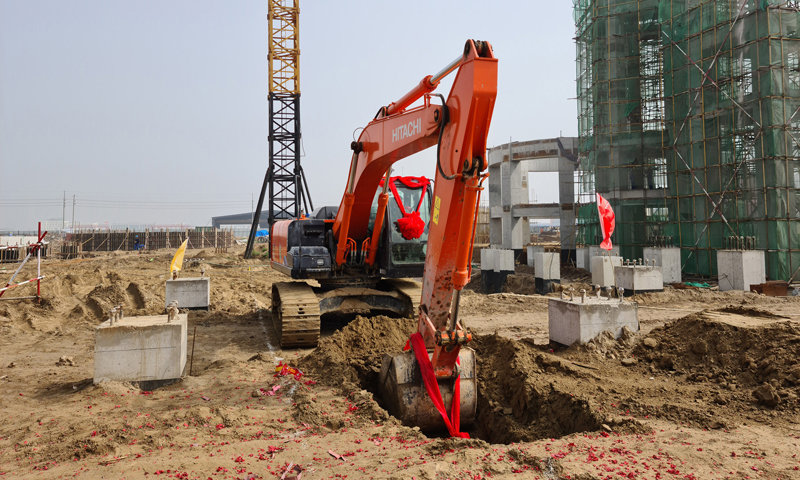 5月17日，中國化學工程二化建承建的山東濰坊弘潤科技工程靈活處理分項目安裝工程舉行開工儀式，該工程是繼中國化學工程二化建承建恒逸(文萊)石化工程靈活焦化裝置項目取得優異成績后的又一次重要突破。