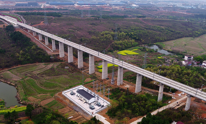 圖為商合杭鐵路彭莊特大橋。（孔令斌 攝）