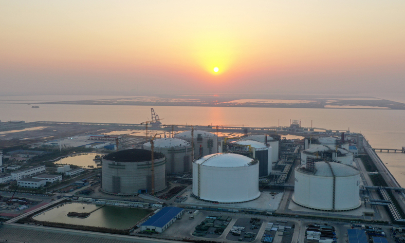 10月19日拍攝的建設中的中石化天津液化天然氣（LNG）接收站（無人機照片）。新華社記者 趙子碩 攝
